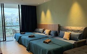 Ss Staycation @Roxy Sematan Beach Apt